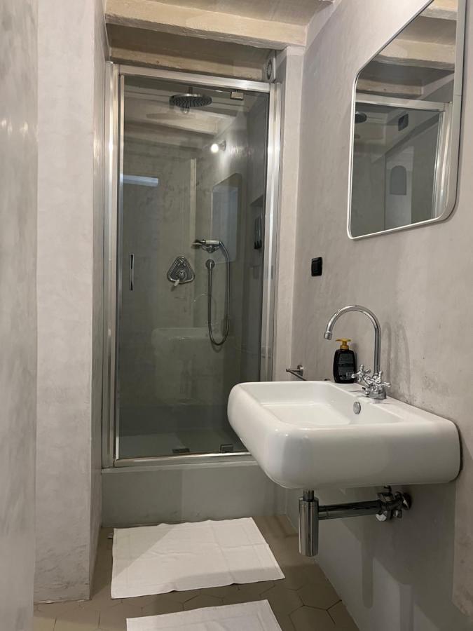 Unique And Antique Apartment فلورنس المظهر الخارجي الصورة