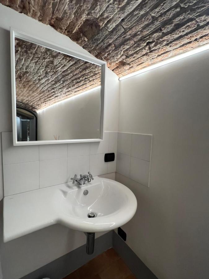 Unique And Antique Apartment فلورنس المظهر الخارجي الصورة