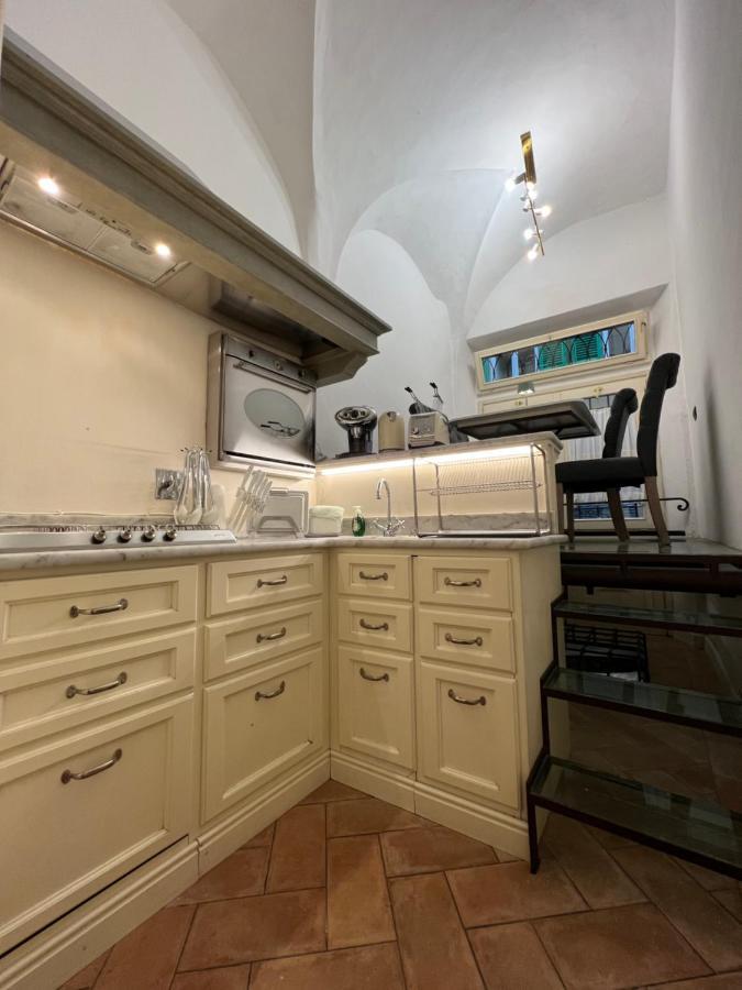 Unique And Antique Apartment فلورنس المظهر الخارجي الصورة